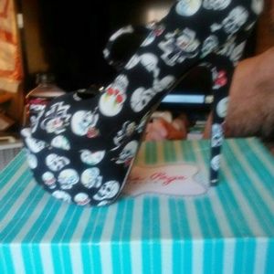 Bettie Page Skulls Heels
